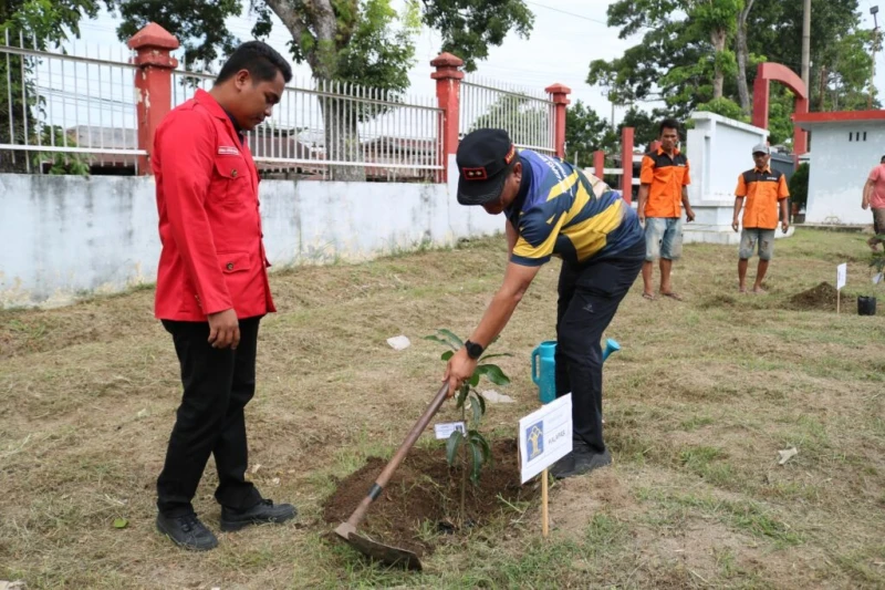 Penghijauan !!Lapas Siantar Tanam Ratusan Bibit - DigitalMediaPublic