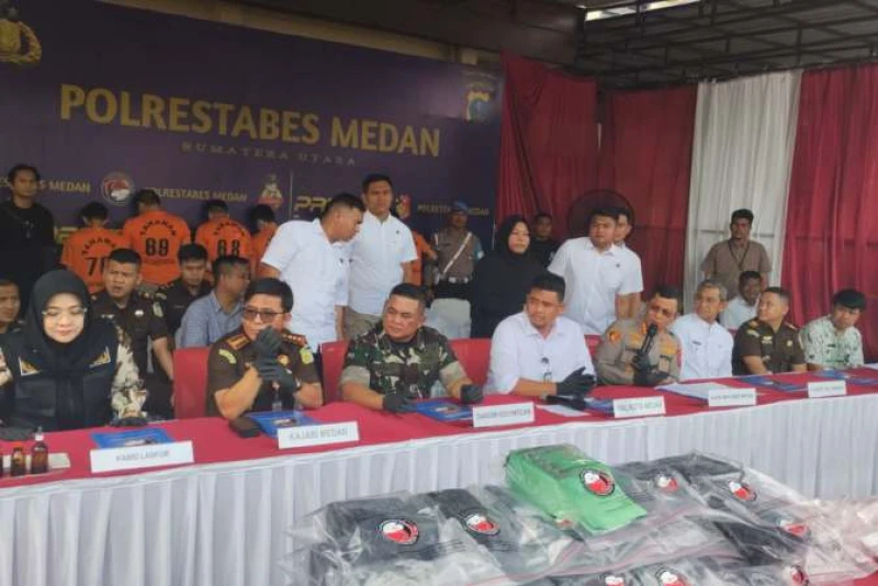 Polrestabes Medan Ungkap Sindikat Sabu Tj Balai – Medan, 35 Kg Sabu Dimusnahkan - DigitalMediaPublic